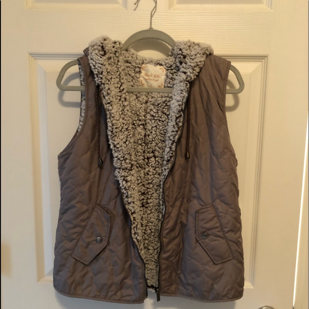 🌷Altar’d State Sherpa Lined Vest🌷